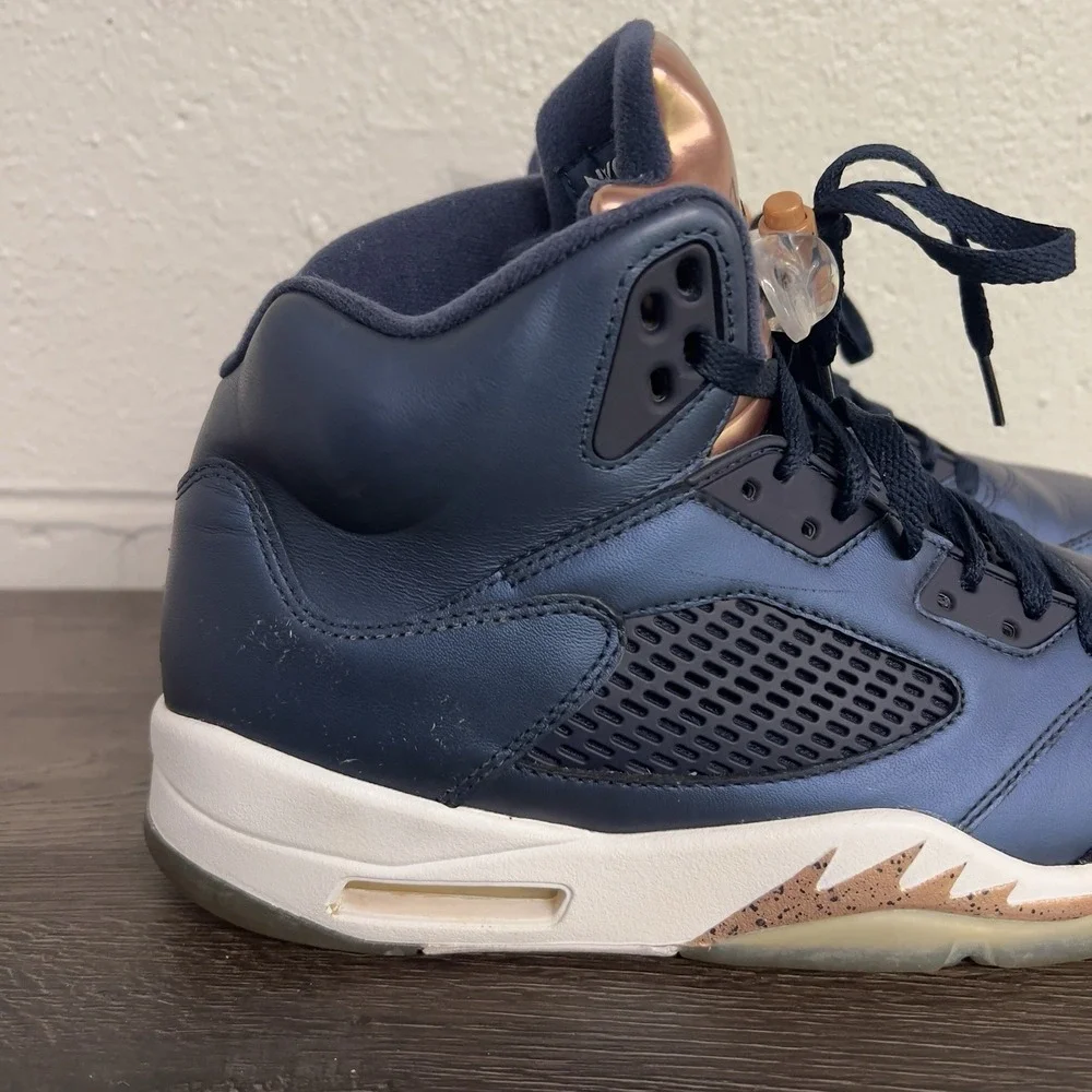 Size 10.5 - Air Jordan 5 Retro Bronze